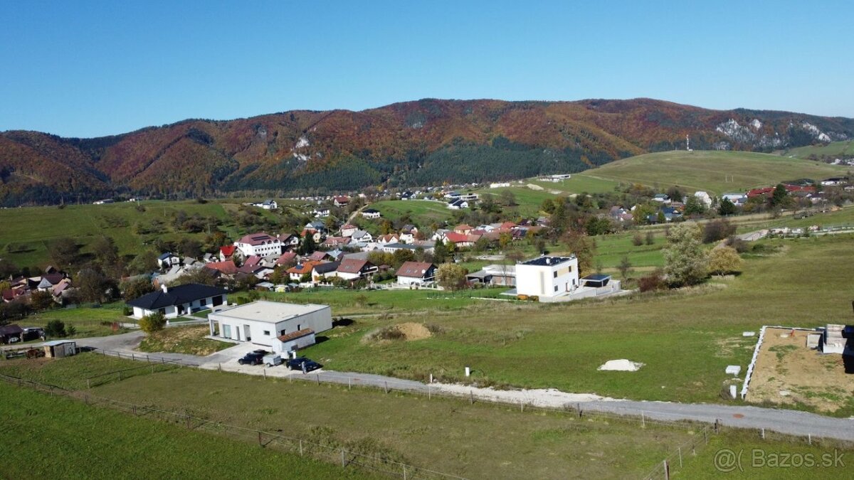 NA PREDAJ / Stavebný pozemok v obci Stránske - 2