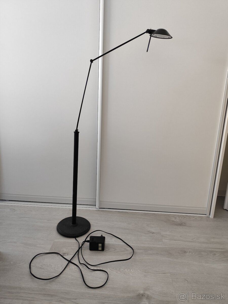 Interiérové lampy – stojace a stolové - 2