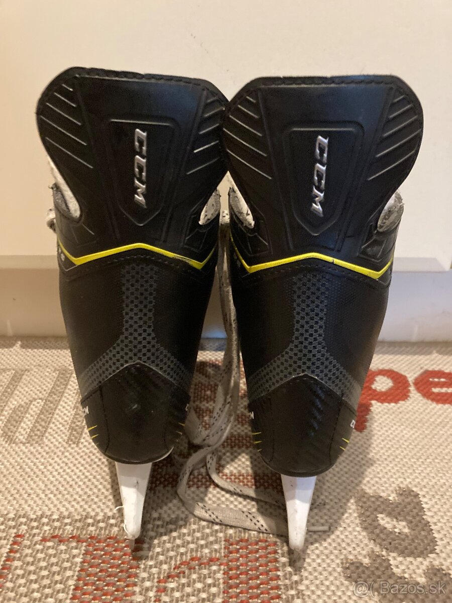 Korčule CCM velkost 40 - 2