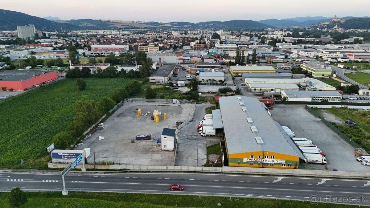 Spevnena plocha + kancelarie - 2