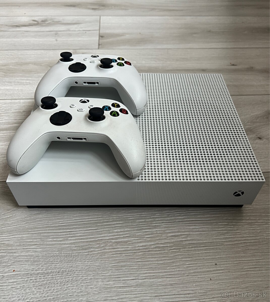 Xbox One S + 2x ovládač + 16 hier - 2