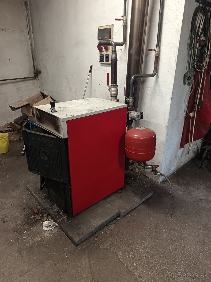 Liatinový kotol - 2