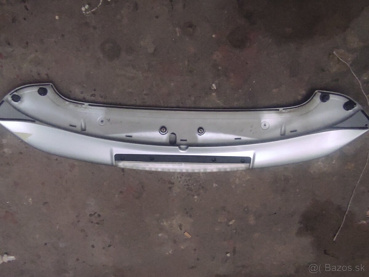 Predám nárazník Mazda 6 - 2