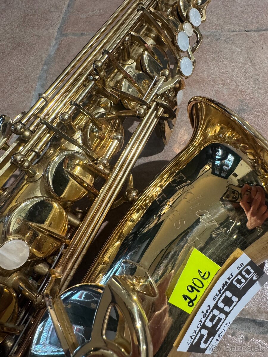 Saxofón Elkhart Series II - 2