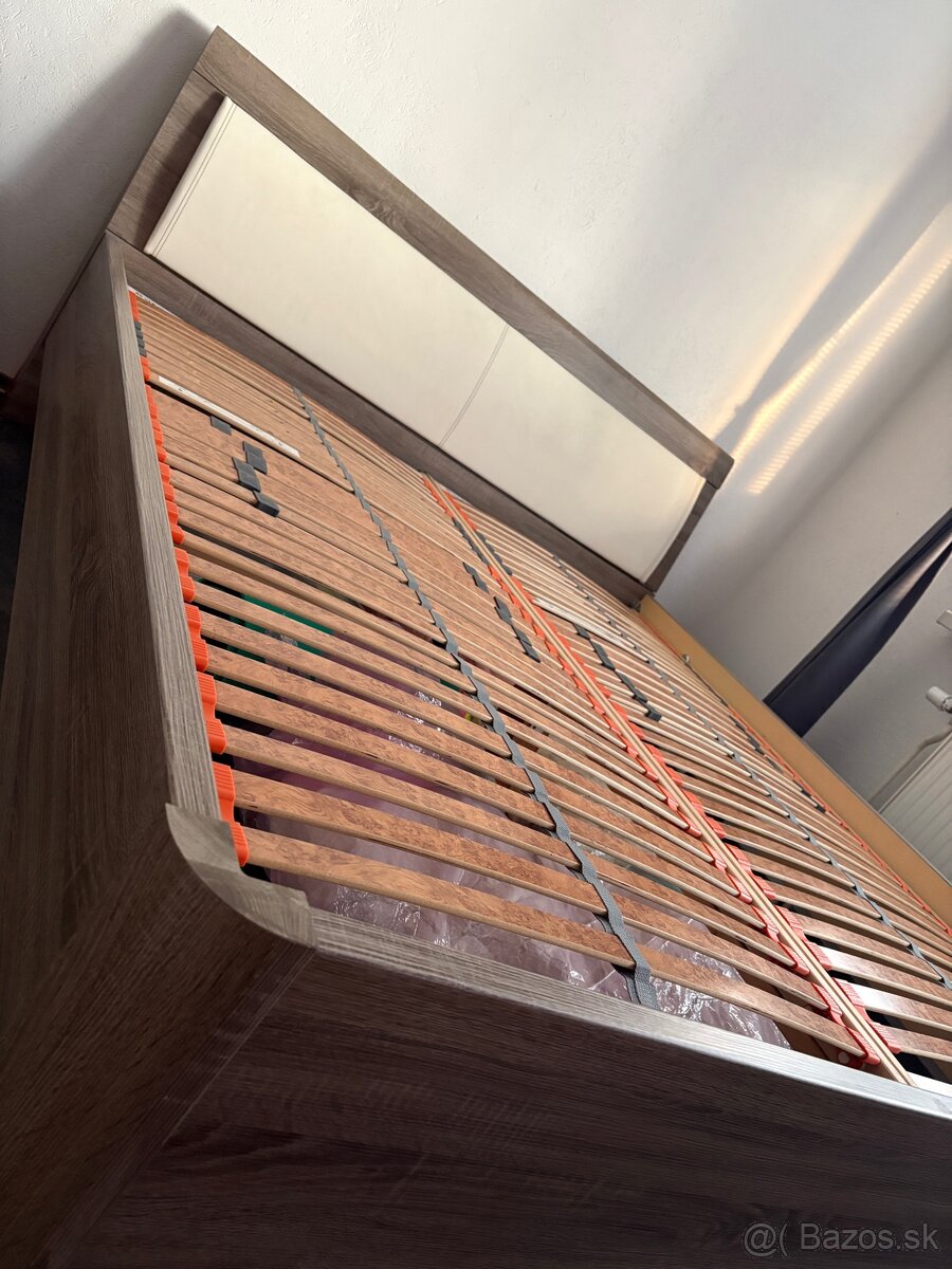 Manželská posteľ - 2