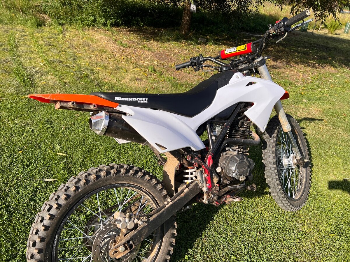 Mikilon defender 250ccm - 2