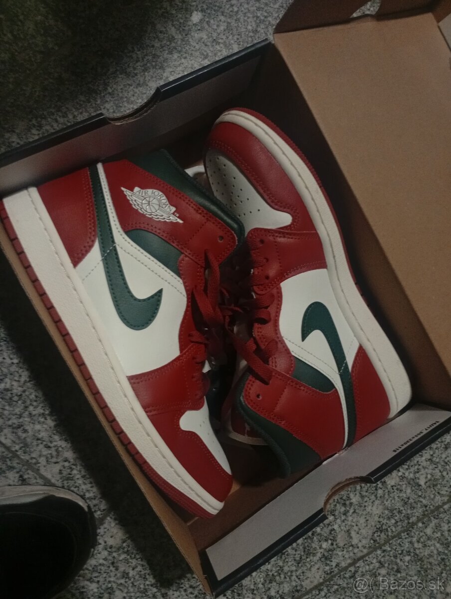 Nike air Jordan 1 mid - 2