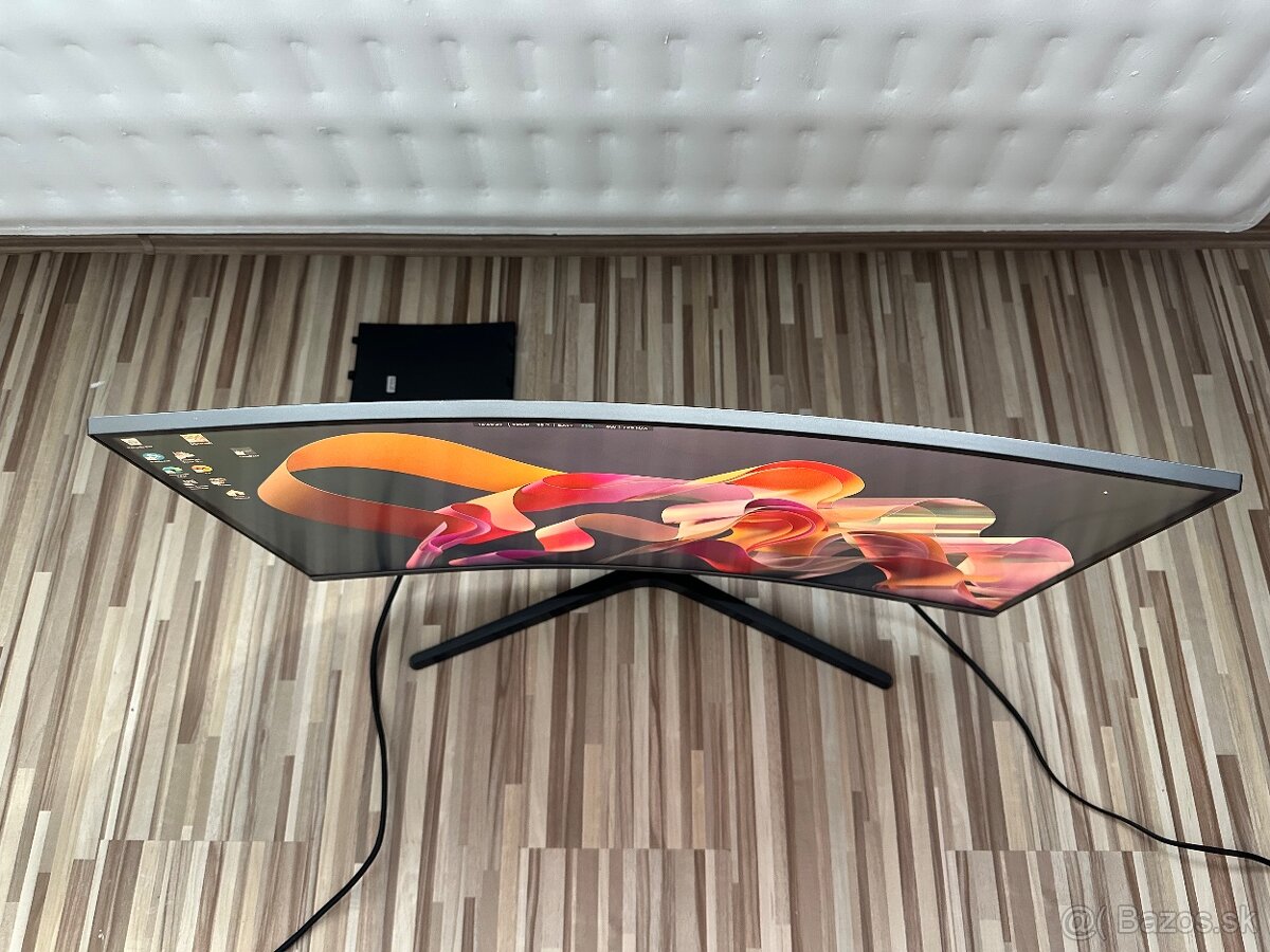 Predám Herný Monitor 27 Samsung C27JG56 - 2