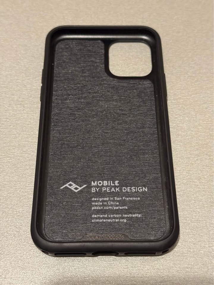 Kryt iPhone 11 Pro od PeakDesign - 2