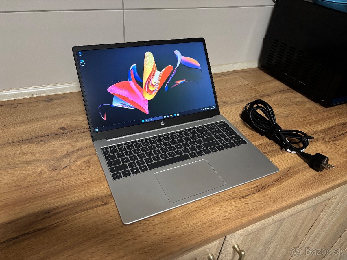 /HP/Notebook/4GB RAM DDR5/128GB NVMe SSD/Intel/2GB/// - 2