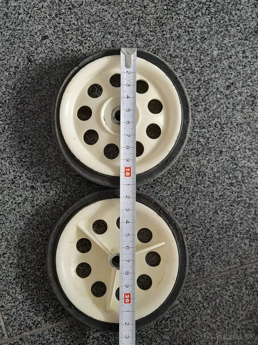 Kolieska na retro kočík - 2