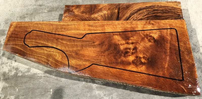 Drevo na pažbu_turecký orech - 2