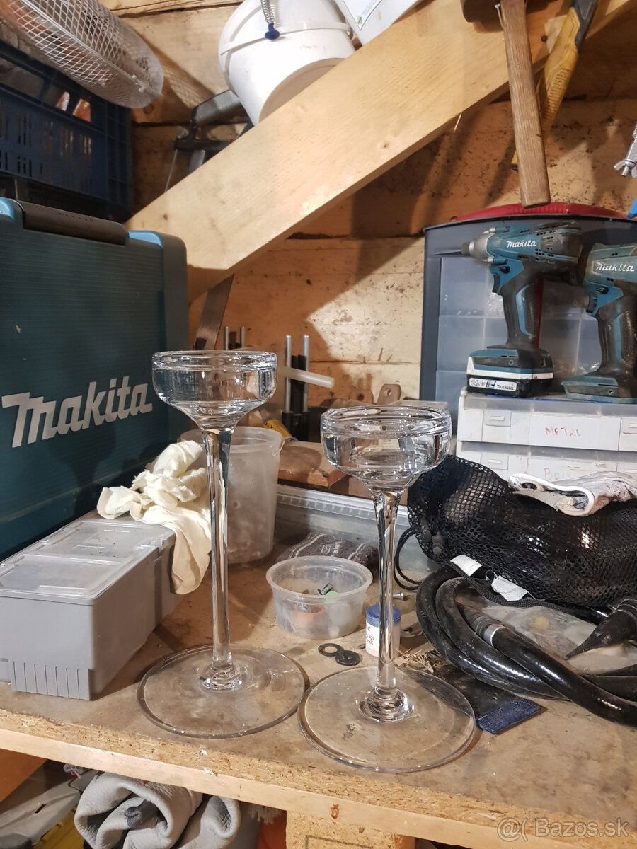 Darujem dva svietniky - 2