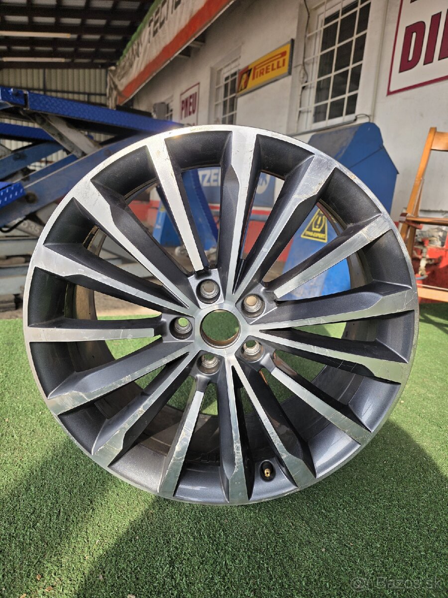 Skoda SuperB disky - 2