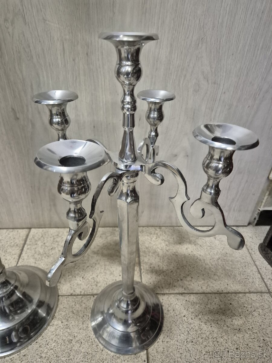 Predam velke svietniky - 2
