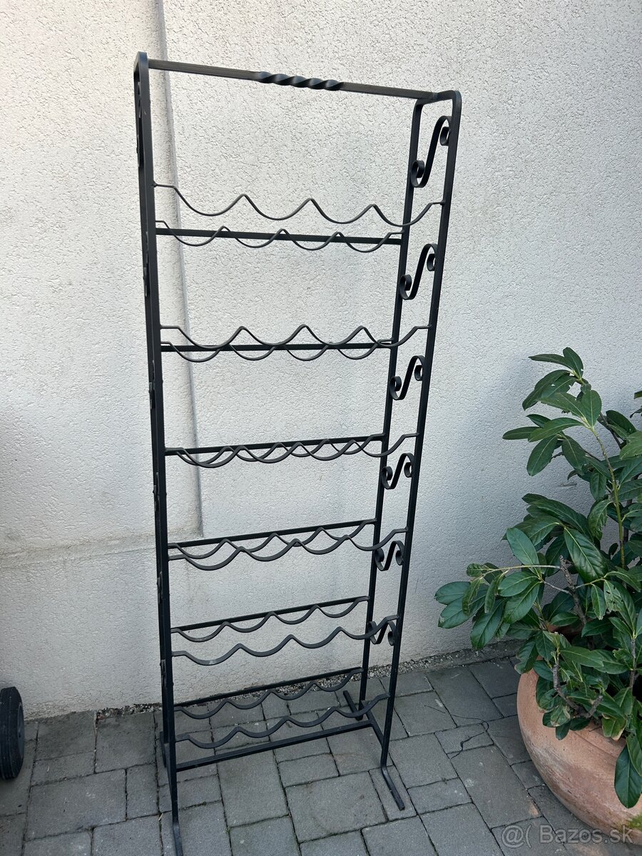 Predám kovaný stojan na Vino - 2