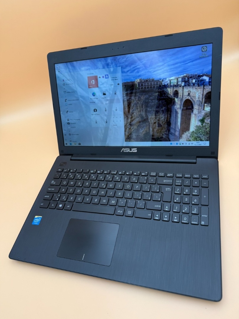 Notebook ASUS X553M / Intel Celeron / 8GB RAM / 120gb SSD - 2