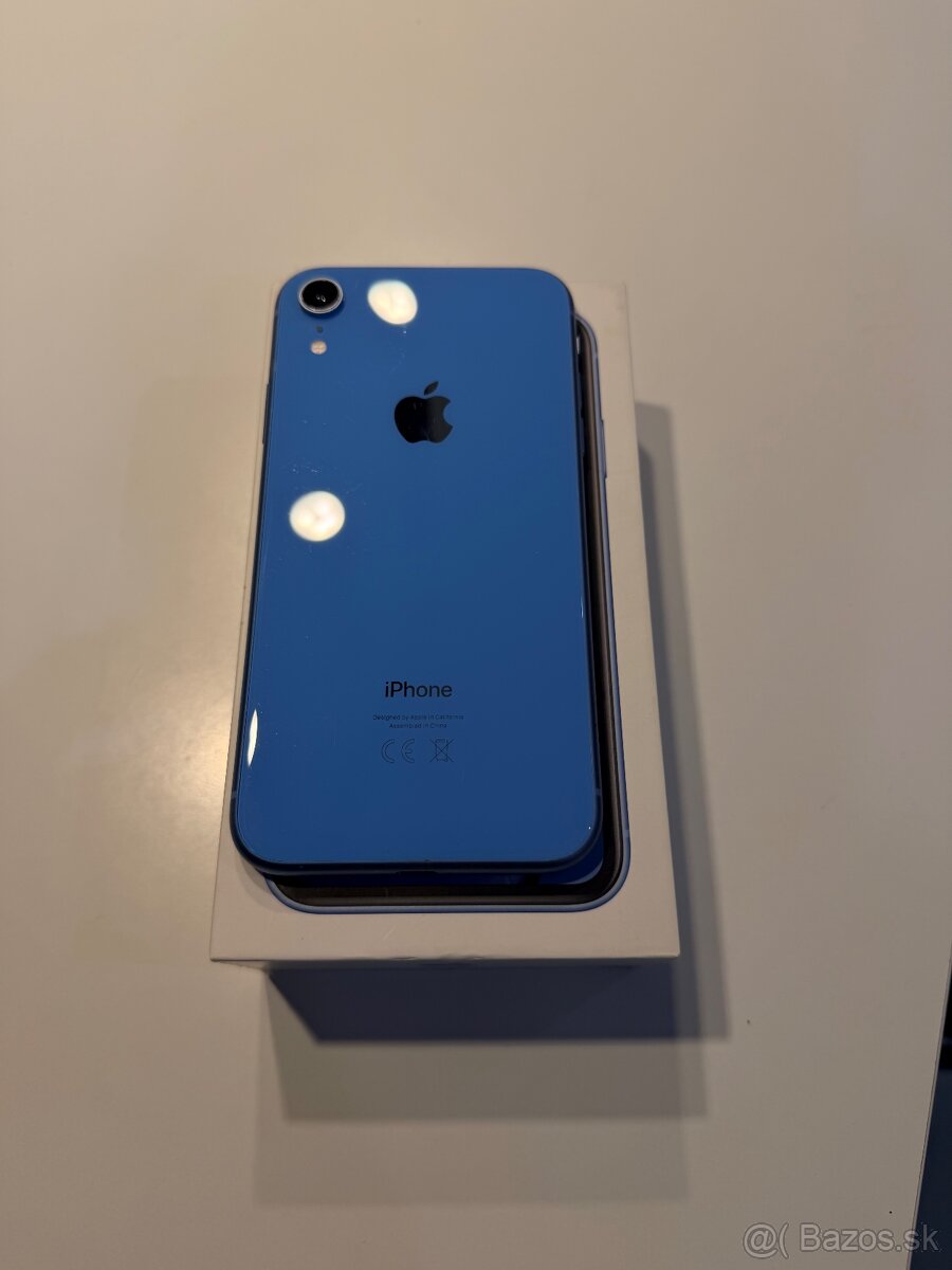 iPhone xr 256gb modrý - 2