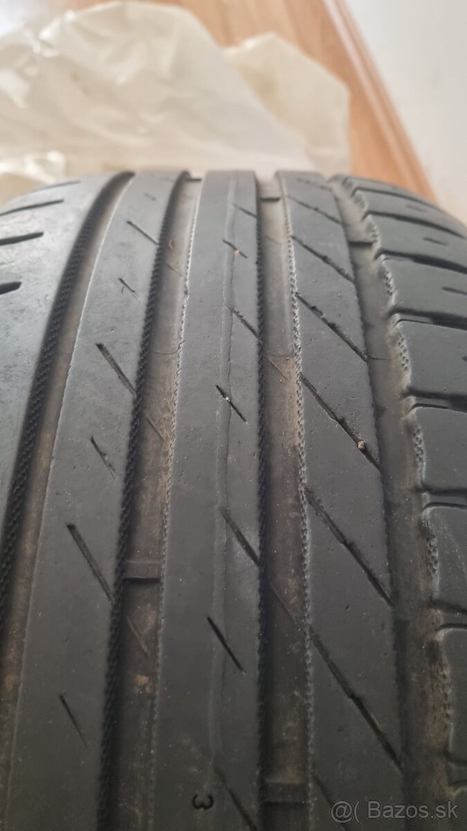 Nokian Tyres 225 / 45 r 17 - 2