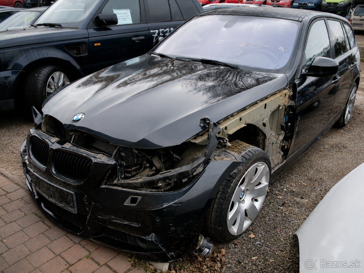 BMW E91 330xd rorozpredam na nahradne diely - 2