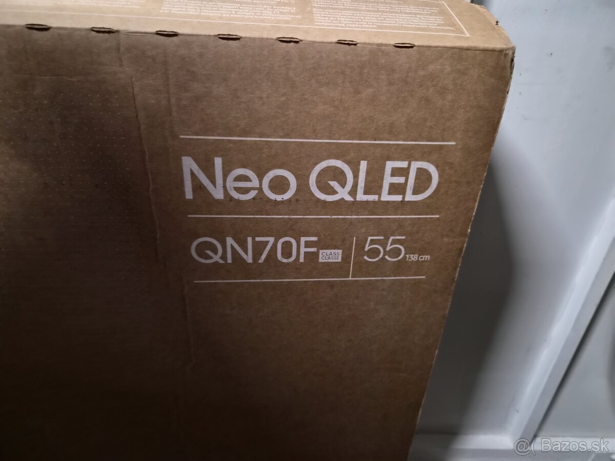 55" Samsung QE55QN70F - 2