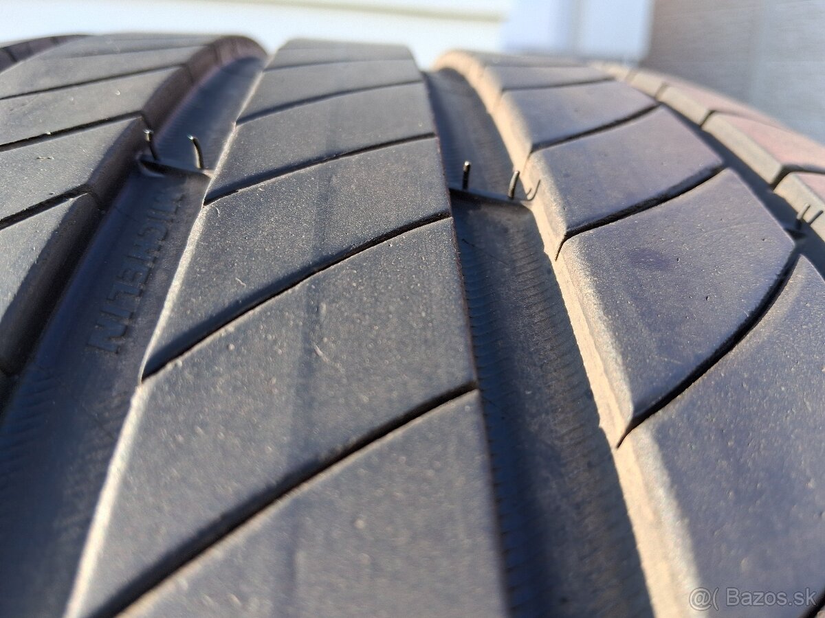 235/50 r19 letne pneumatiky - 2