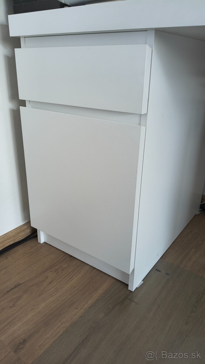 Pracovny stôl IKEA MALM - 2