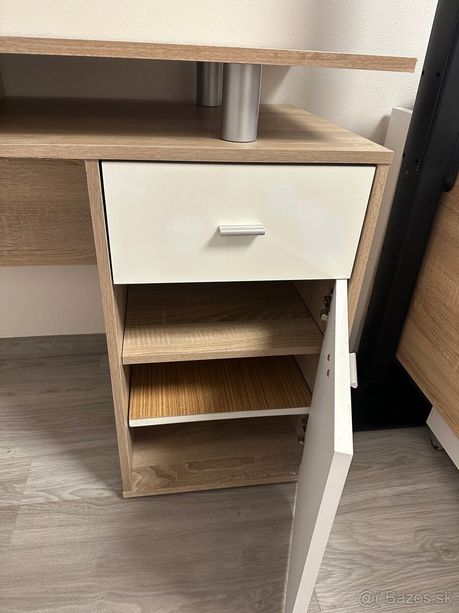 Písací stôl a stolička - 2