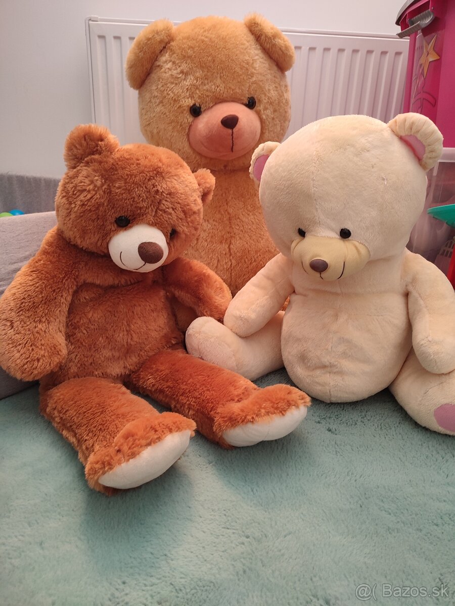 Veľké plyšové medvede - 2