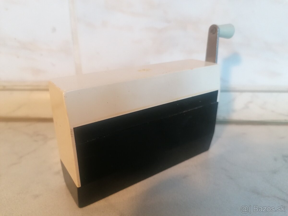 Ručný mlynček na kávu - 2