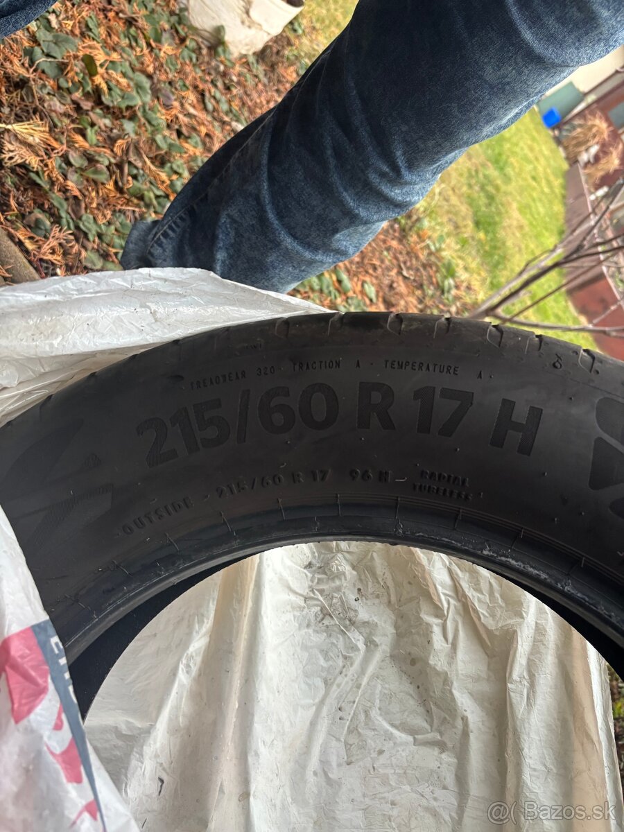 Continental letne 215/60 R 17 H - 2