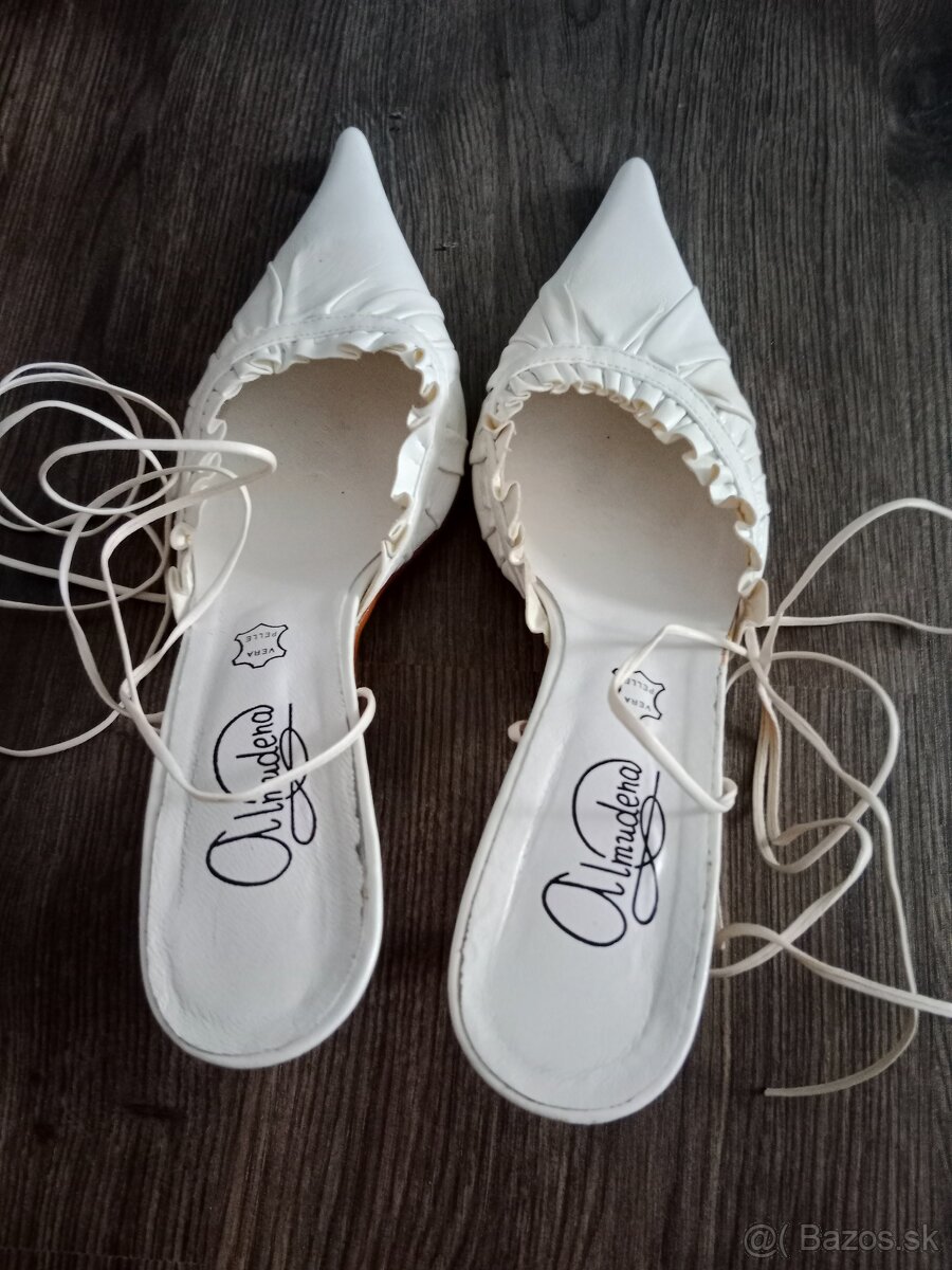 Dámske topánky zn. Almudena - 2