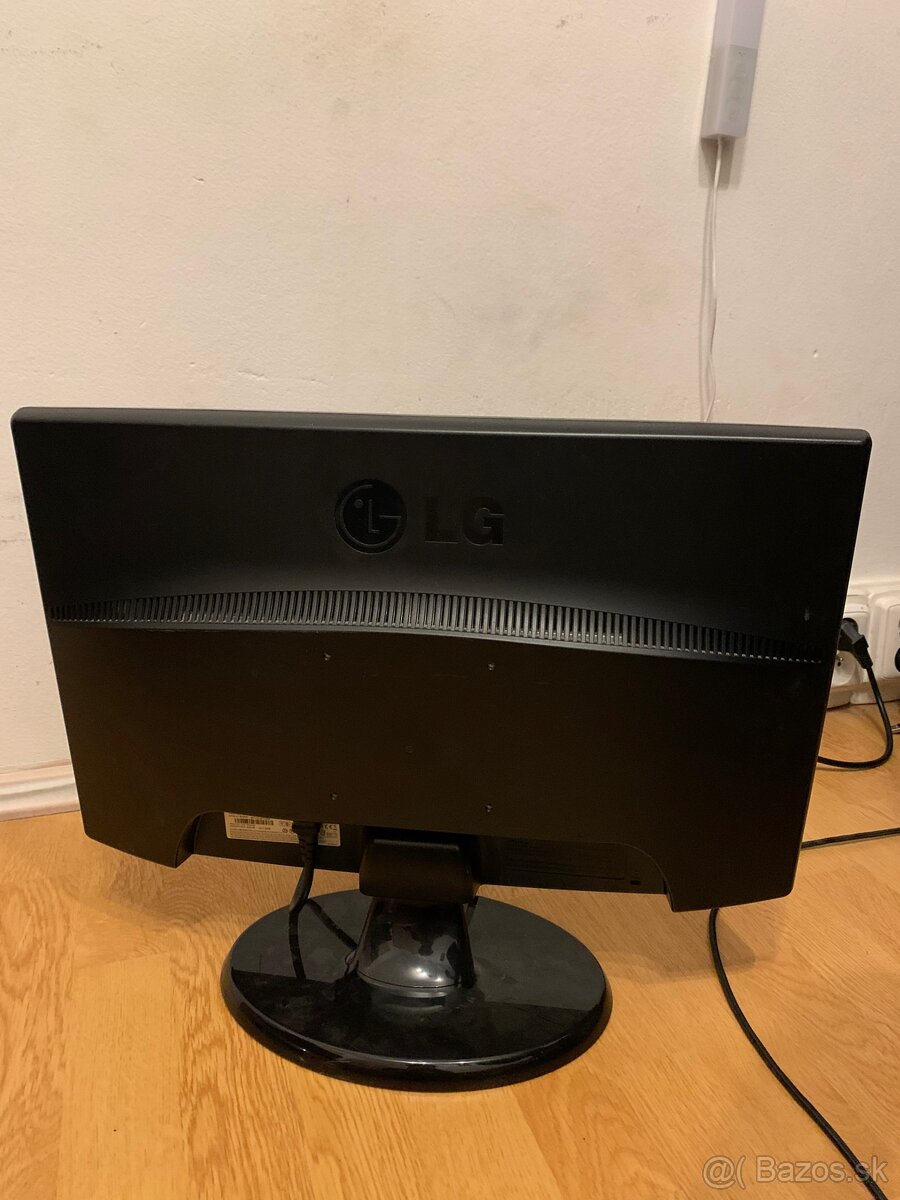 Monitor LG Flatron w2243s - 2