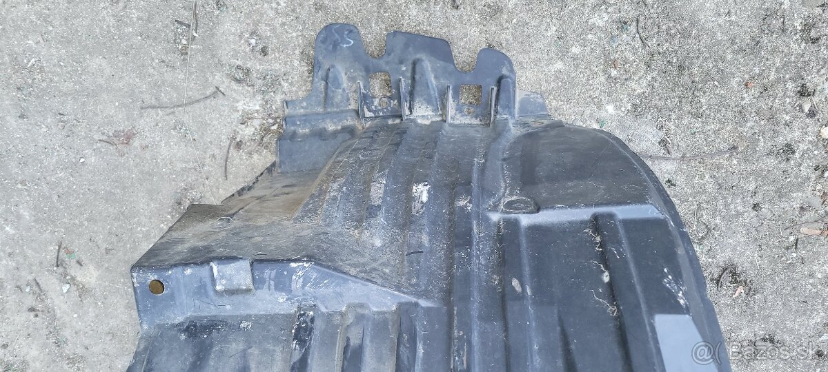 Nissan Navara D40 pod blatník - 2