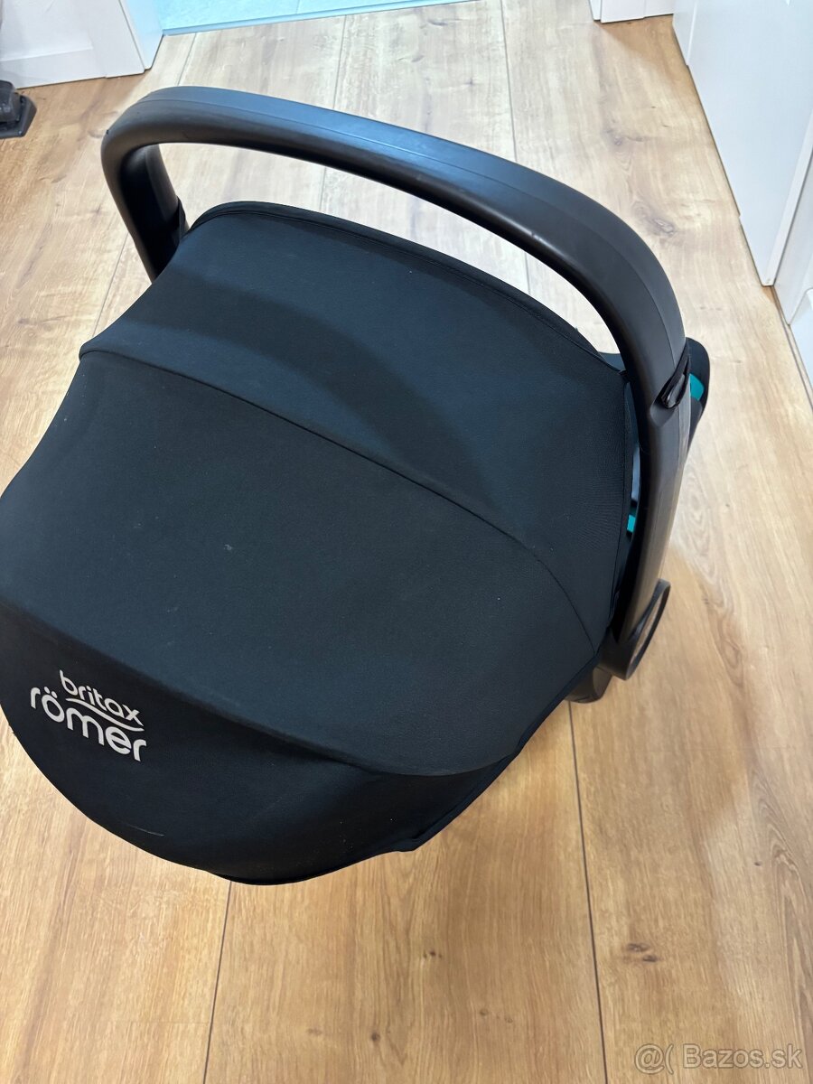 Autosedacka so základňou BRITAX ROMER - 2