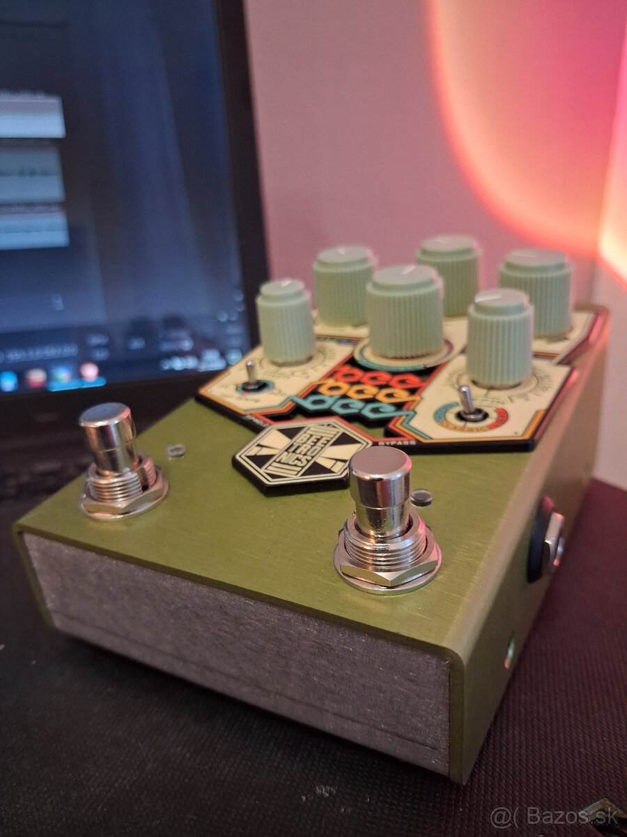 Beetronics BeeBeeDee Analog Delay - 2