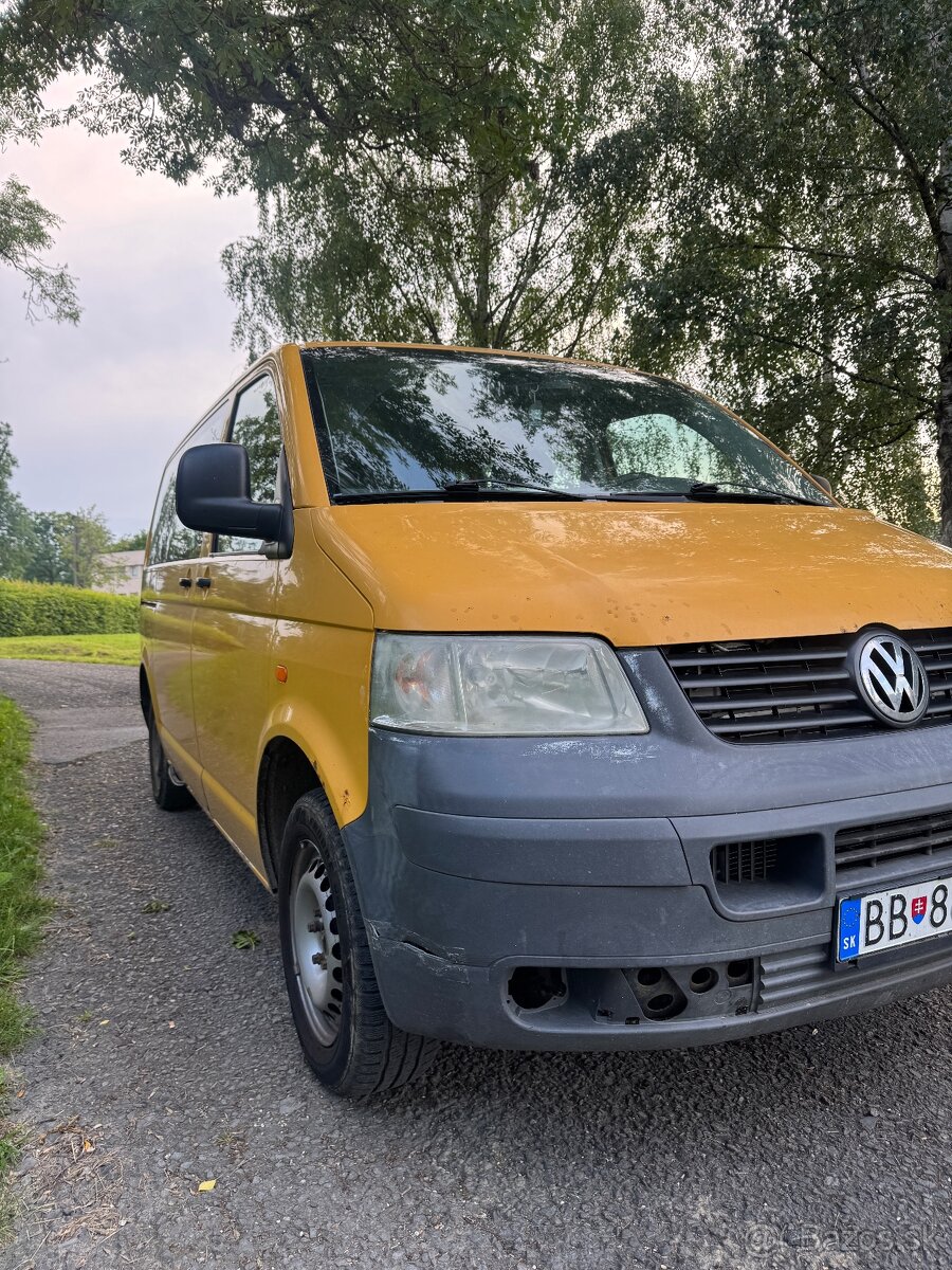 Predám VW Transporter T5 1.9 TDI – 9 miest - 2