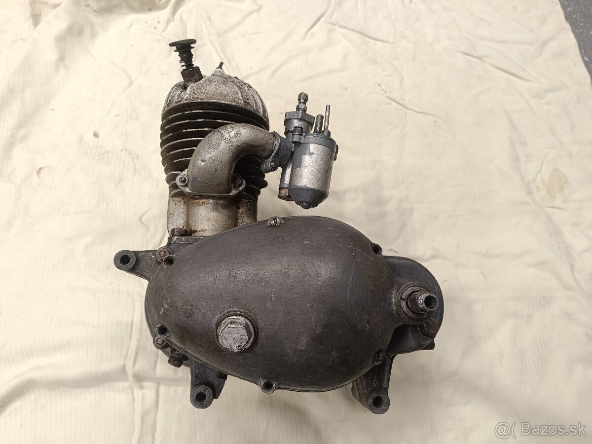 Motor Jawa 100 robot - 2