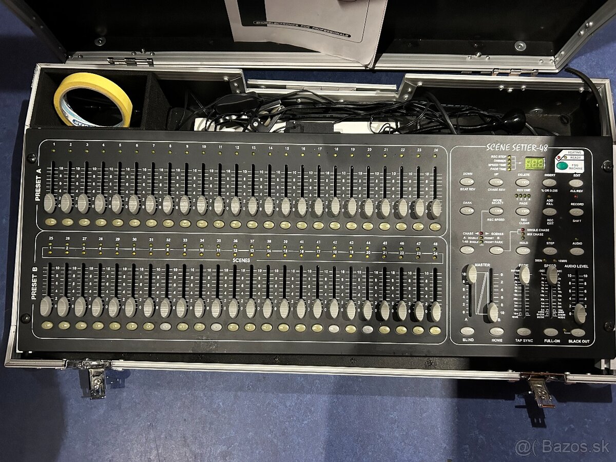 Showtec Showmaster 48 48-kanálový DMX pult - 2