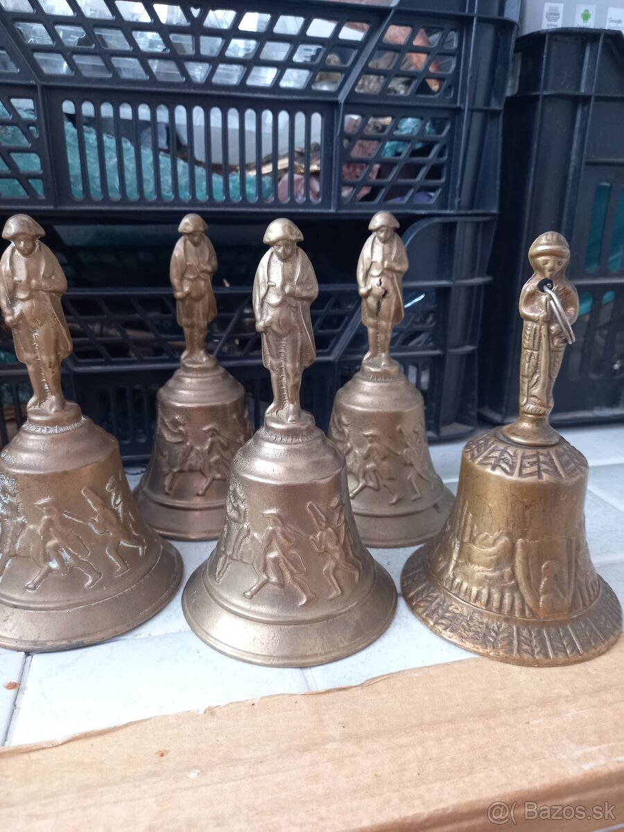 Zvonce.Mlyncek.Lampa. - 2