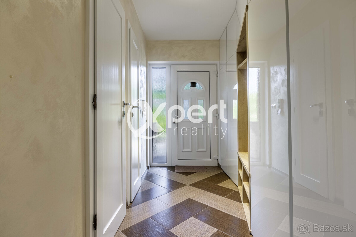 MODERNÝ DIZAJN A VEĽKOLEPÝ PRIESTOR - 2