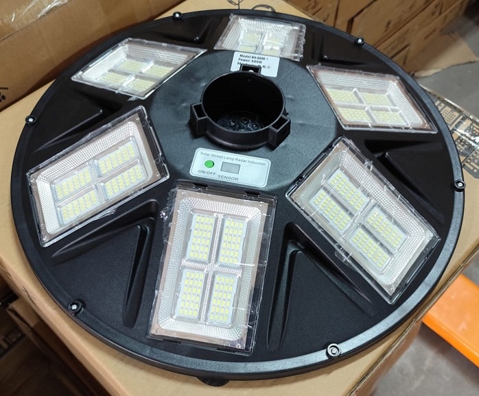 Okrúhla solárna LED lampa - 2