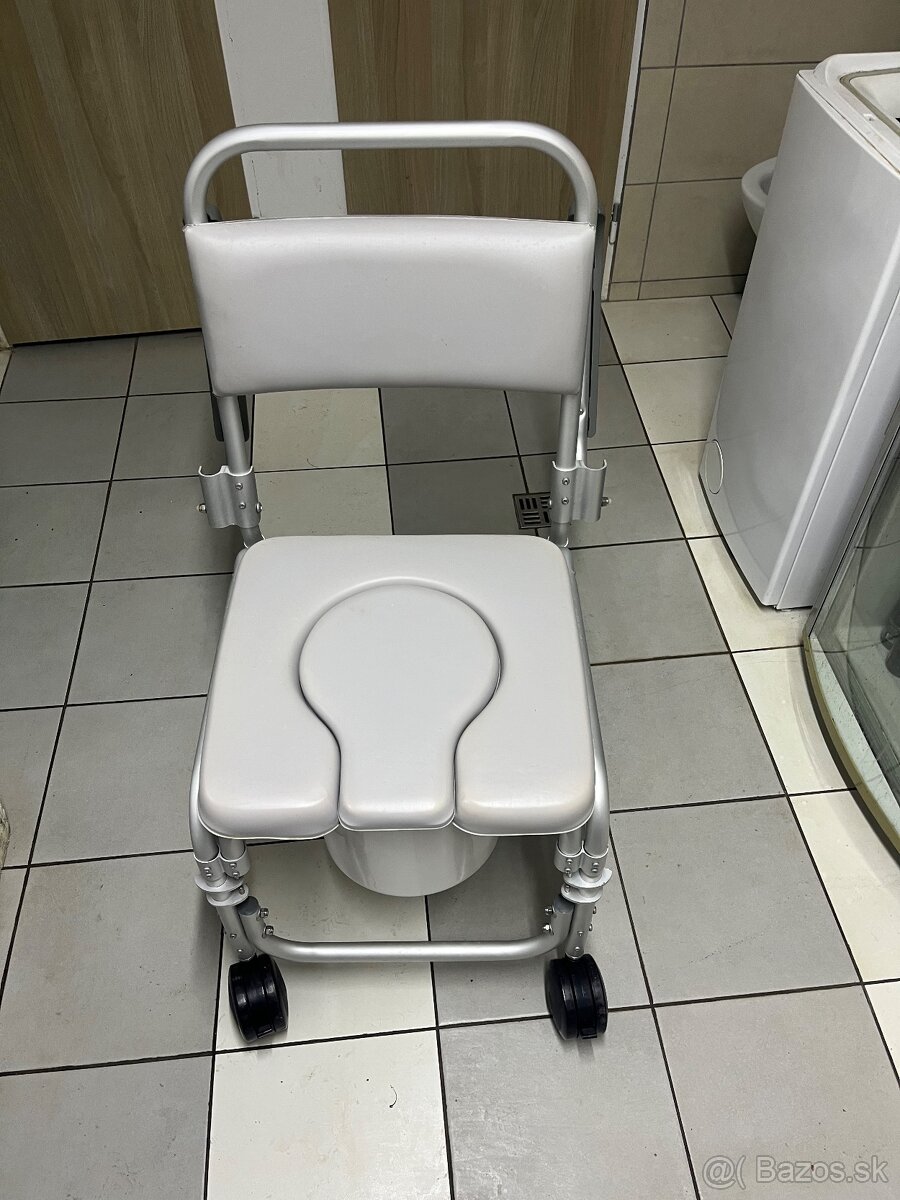 Toletno -sprchovací vozik - 2