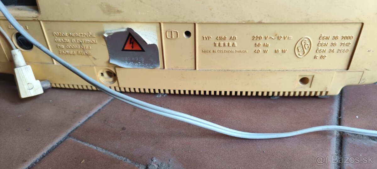 Televizor Tesla Pluto - 2