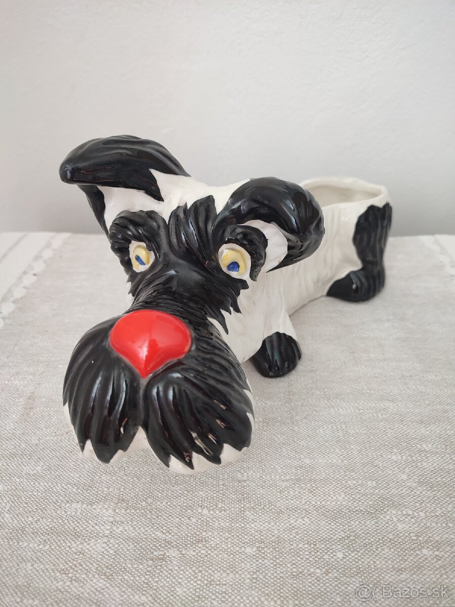 Ditmar Urbach keramická soška pes
- 2