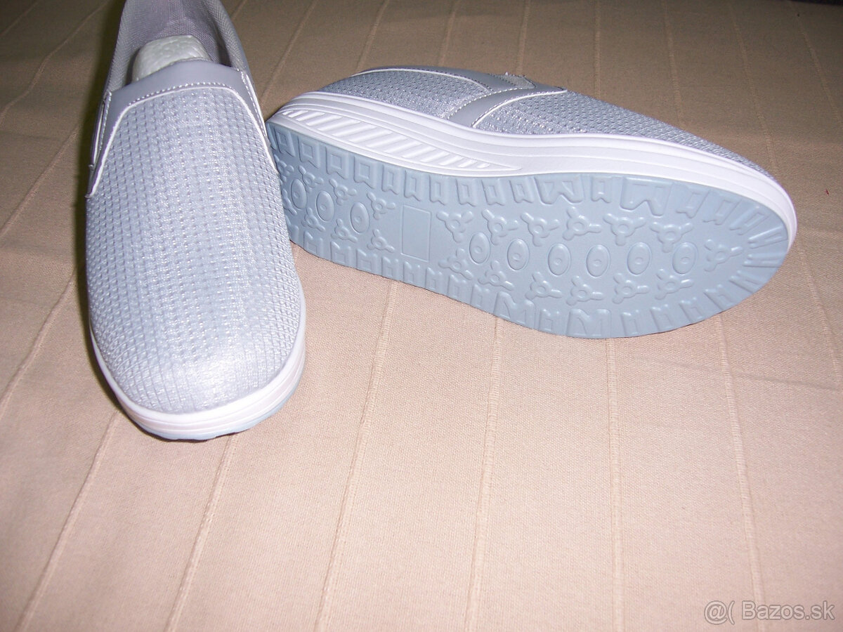 Dámske tenisky sivé č.4 - 2