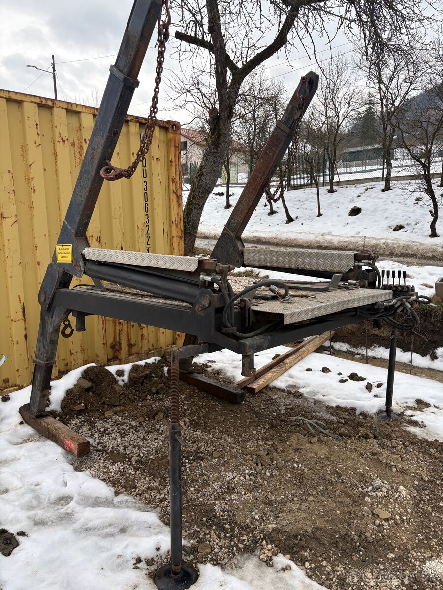 Multicar kontajnerova nadstavba na kratky razvor - 2