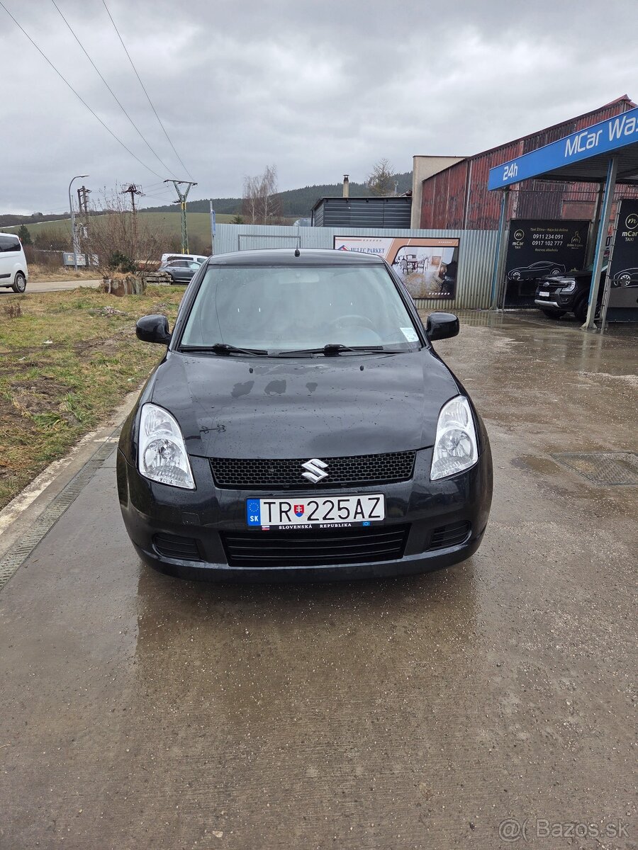 Suzuki Swift 1.3i - 2