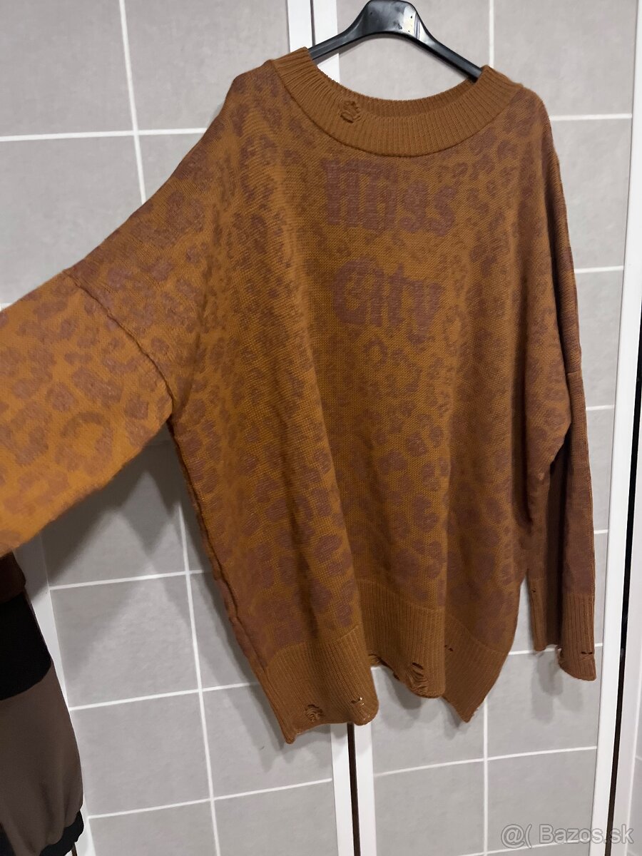 Oversize hnedé pletené šaty - 2