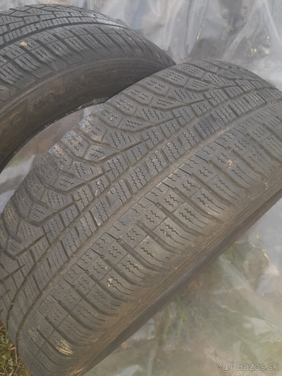 Predam zimne pne 2ks 205/55r17 - 2